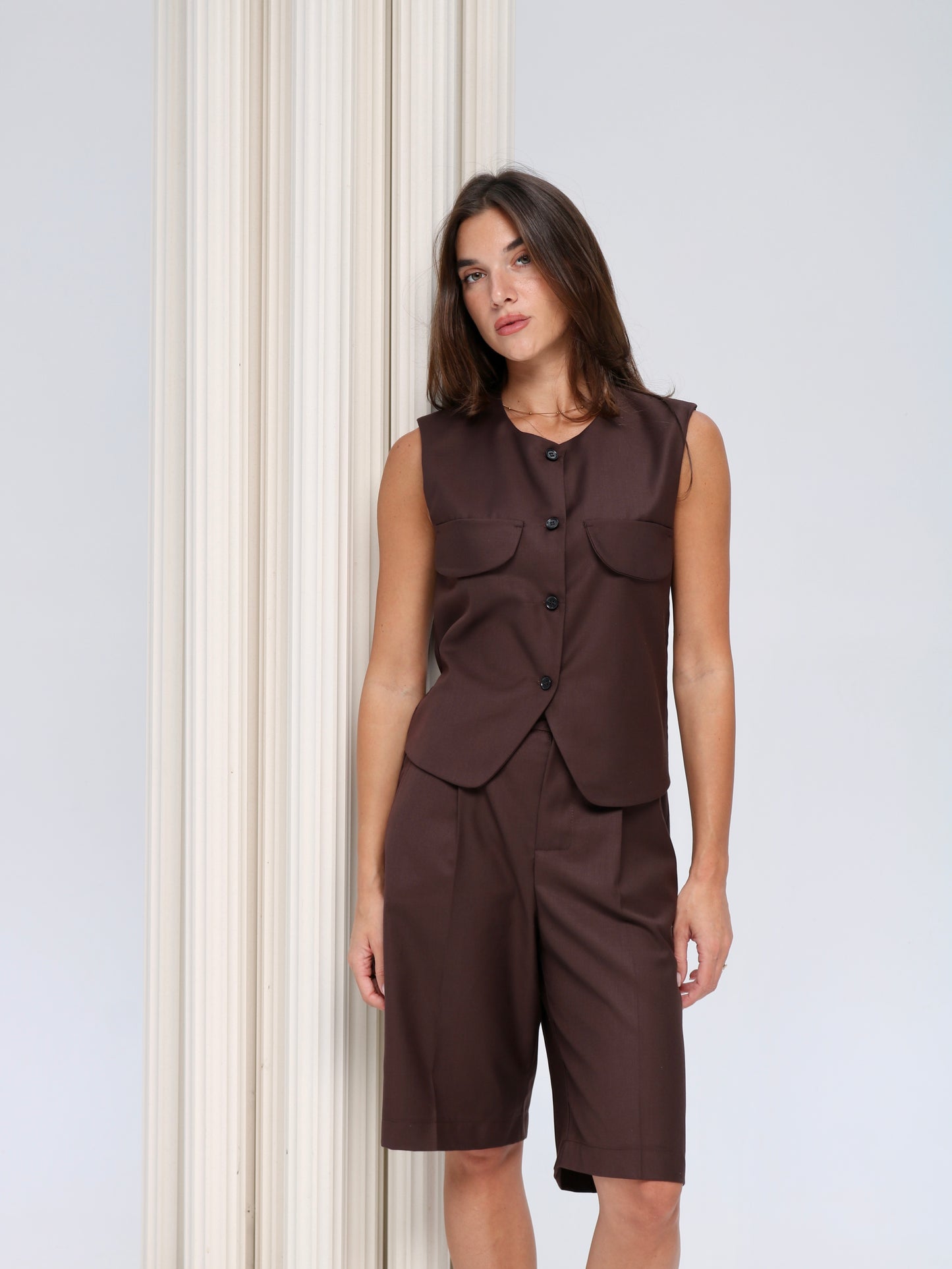 მუქი ყავისფერი ორეული შორტით/Dark brown set with shorts
