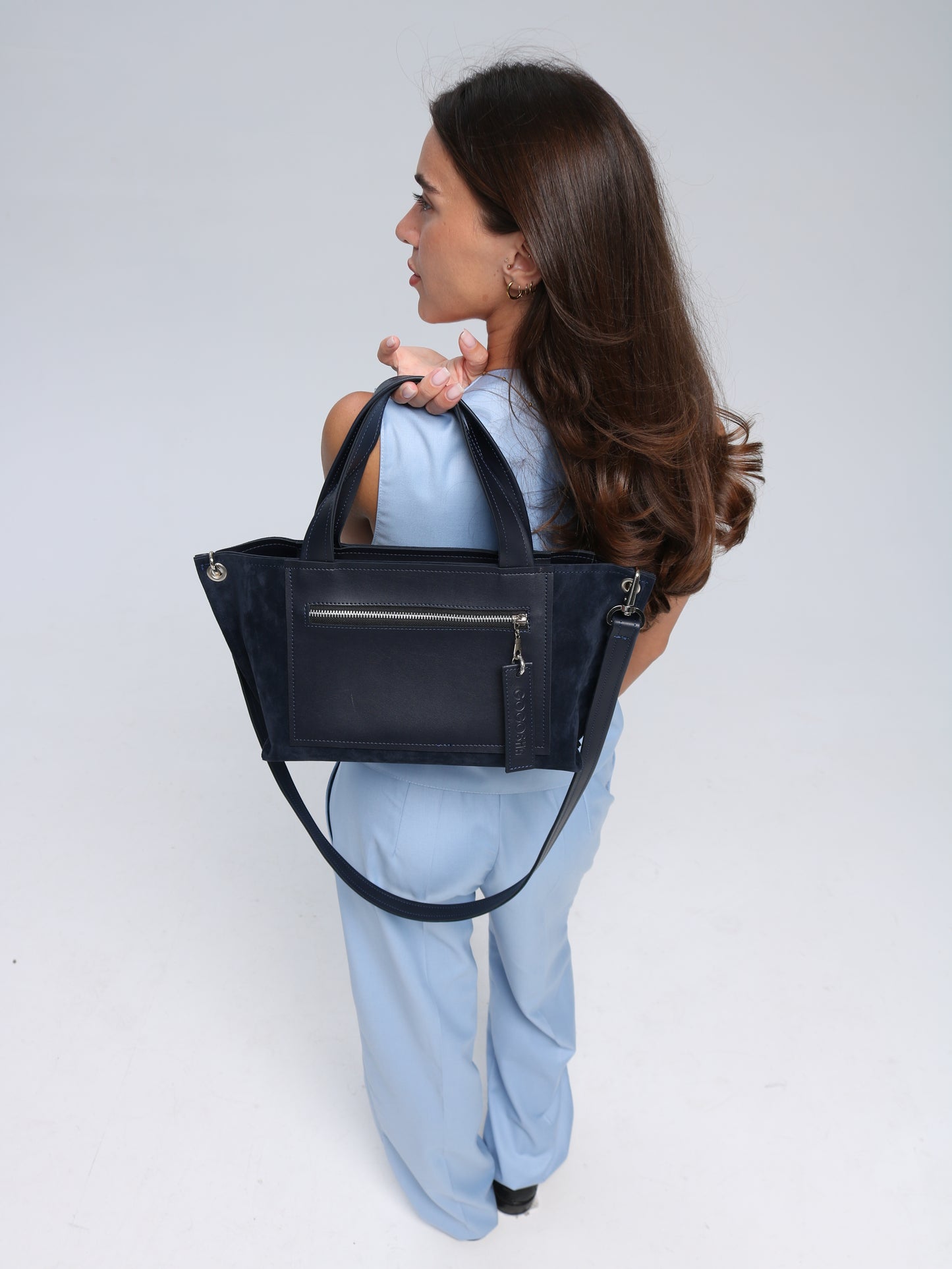 მუქი ლურჯი ეკო-ტყავის და ზამშის ჩანთა/Dark blue Eco-leather and suede bag