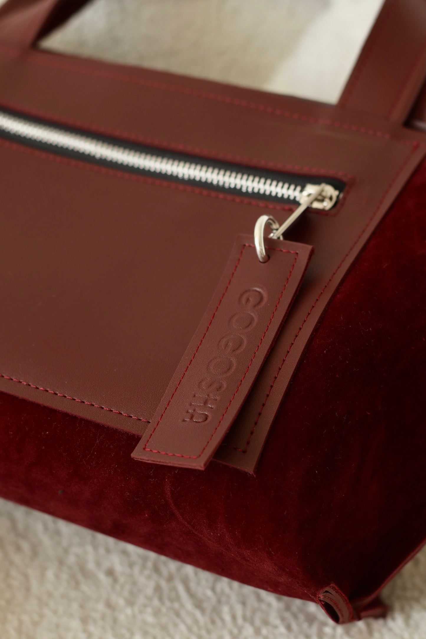 შინდისფერი ეკო-ტყავის და ზამშის ჩანთა/Burgundy Eco-leather and suede bag