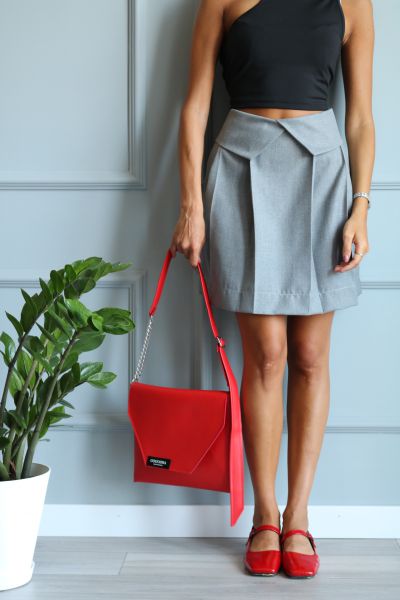 ნაცრისფერი პლისეებიანი ქვედაბოლო/Grey pleated skirt